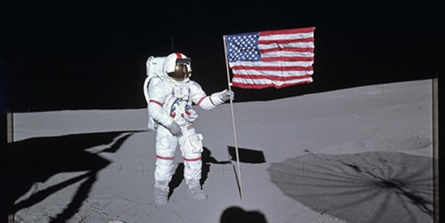 NASA Ay'a gidildiğini gösteren kaydın silindiğini itiraf etti!