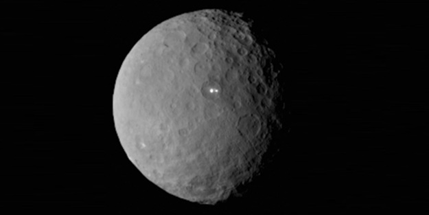 NASA: 'Cüce gezegen'de su olabilir