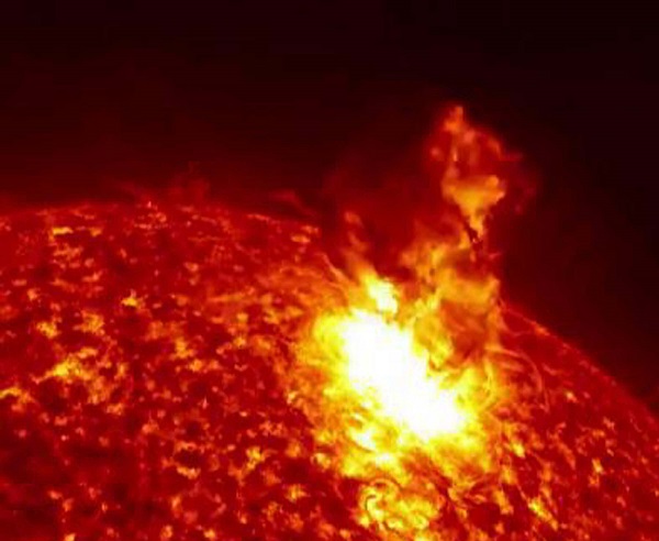 NASA duyurmuştu! Bakın güneş patlaması bizi nasıl etkileyecek