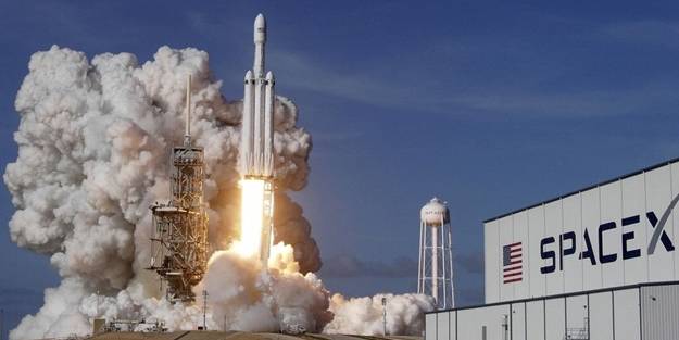 NASA, 'Europa'ya gidiş için SpaceX'i seçti