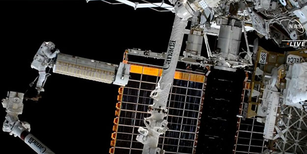 NASA: İki astronot uzay yürüyüşü gerçekleştirdi