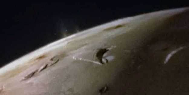 NASA IO'daki lav göllerini fotoğrafladı