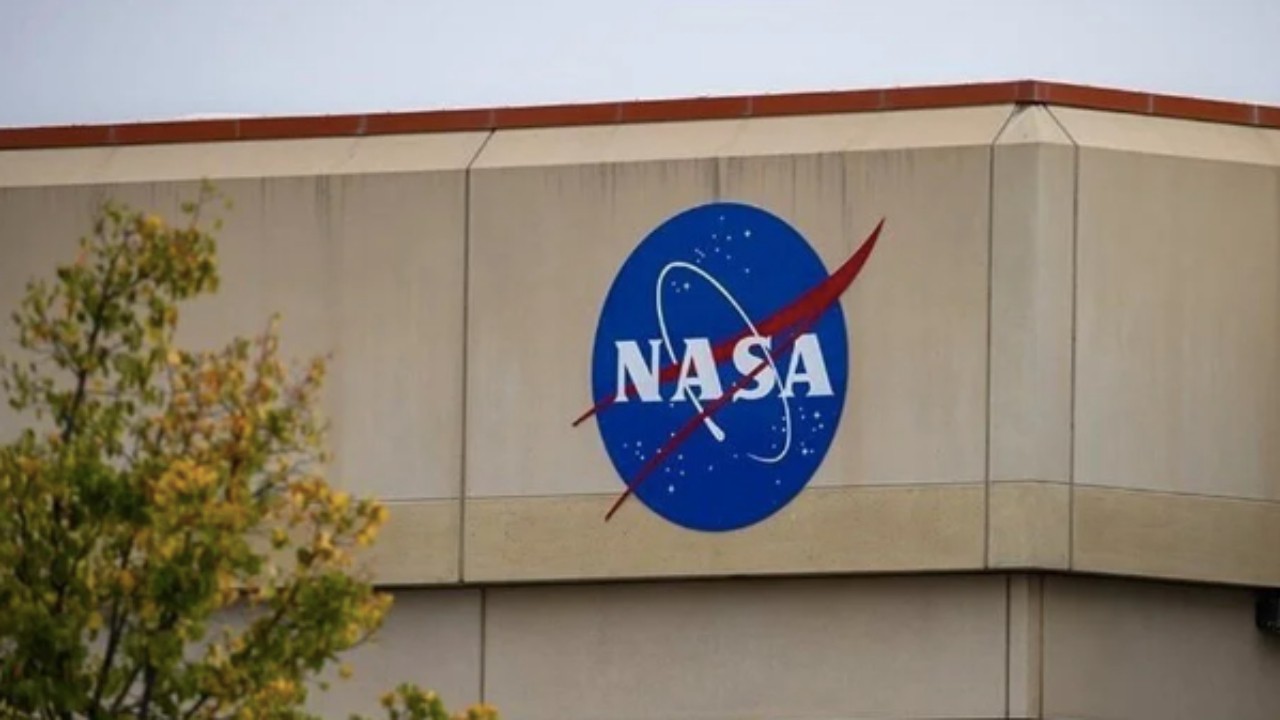NASA'nın uzay gemisi bozuldu, uzayda kontrolden çıktı!