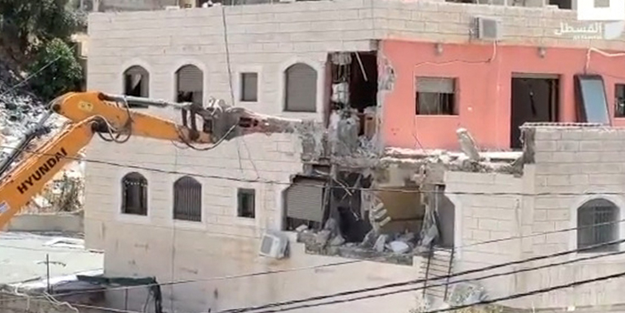 Nasıl olsa durduran yok! İsrail Kudüs'te Müslümanların evlerini yıkmaya devam ediyor!