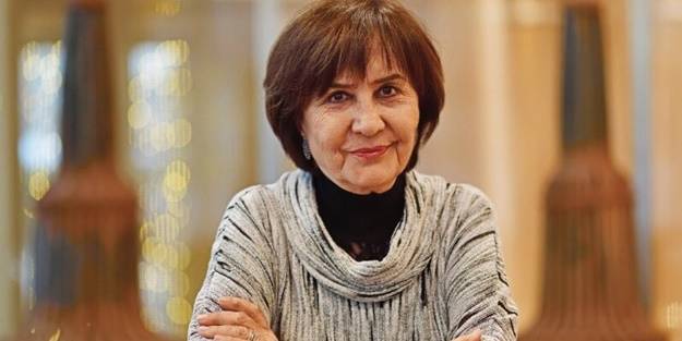 Nasıl olsa inanacak bir kitle var! Rejimden haberi olmayan algı profesörü