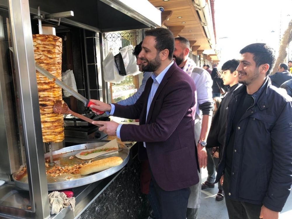 Nasıranlı seçim çalışmalarına devam ediyor 