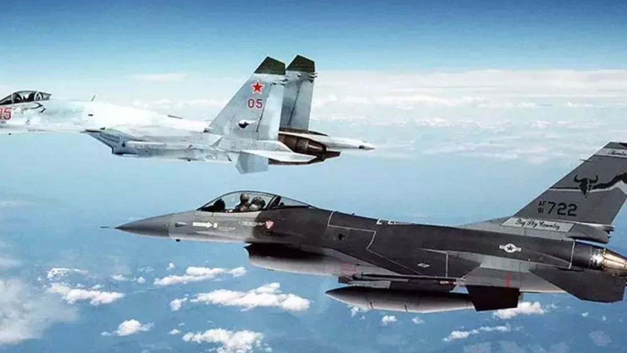 NATO alarmda! Rus Jetleri Alman fırkateyninin...