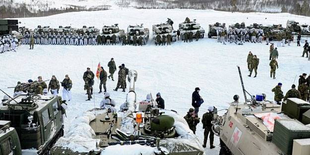 NATO gövde gösterisi yaptı