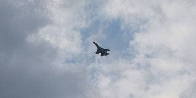 NATO üyesi ülkenin savaş uçağı Karadeniz'de düştü! Aramaya çıkan helikopter de düştü