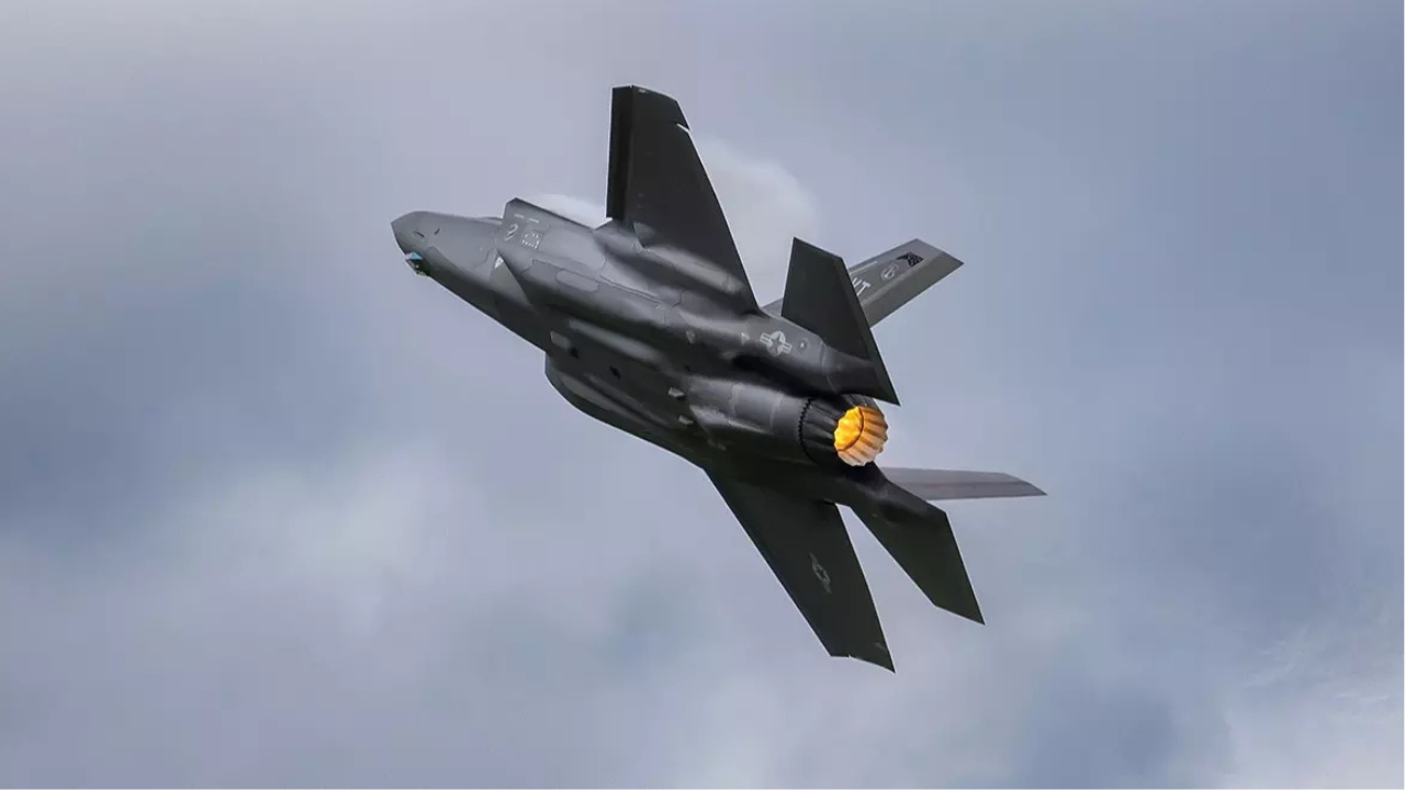 NATO’da yeni denge: ABD’den İngiltere’ye 40. F-35 teslimatı!