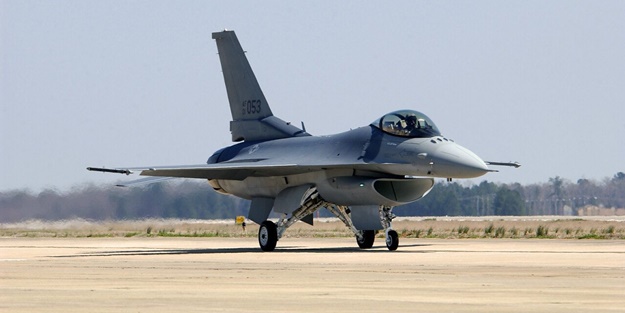 NATO'dan flaş açıklama! F-16'lar Ukrayna'ya ne zaman verilecek?