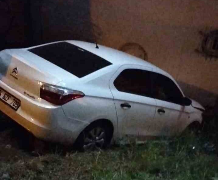 Navigasyonun hatası hayatına mâl oluyordu! Araç boşluğa düştü