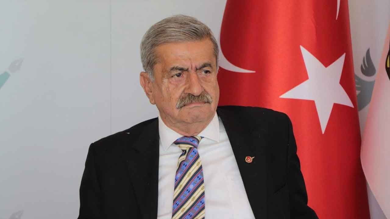 "Naylon Nazmi" foncuların kucağında! Gazeteciler Cemiyeti meslek örgütü mü, yoksa Haçlı fonlarıyla dönen Saadet Kulübü mü!