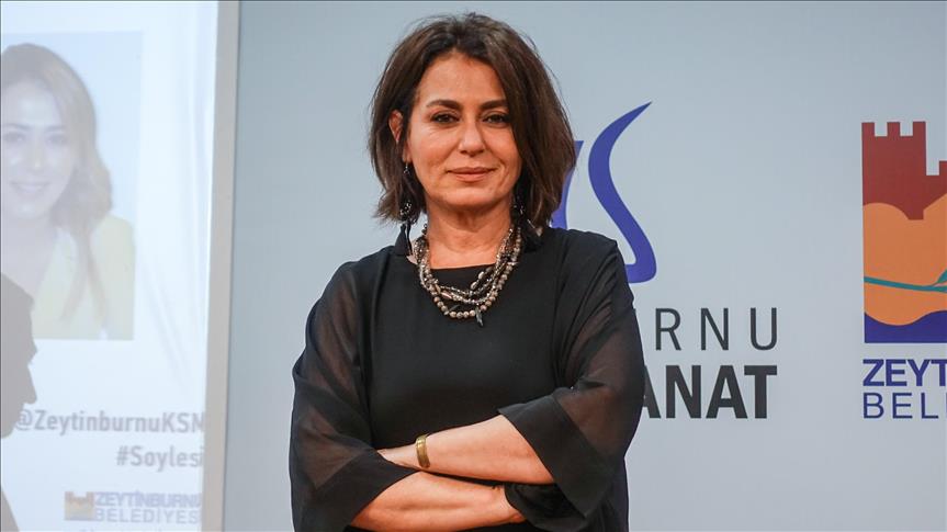 Nazan Kesal: Ünlü olmaya gelenleri oyunculuk dersine almıyorum