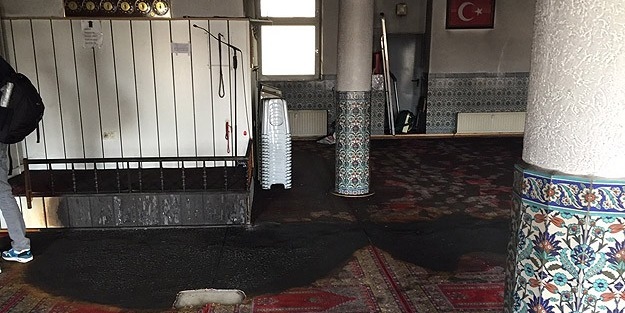 Nazi Almanyası'nda bir cami kundaklaması daha!