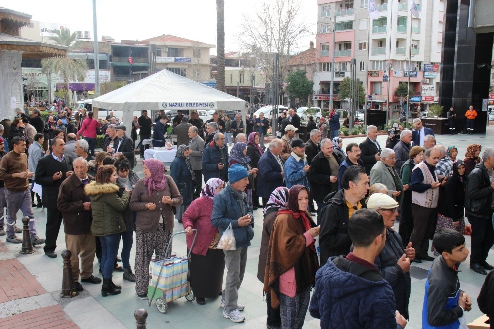 Nazilli Belediyesi’nden 10 bin kişilik kandil hayrı 