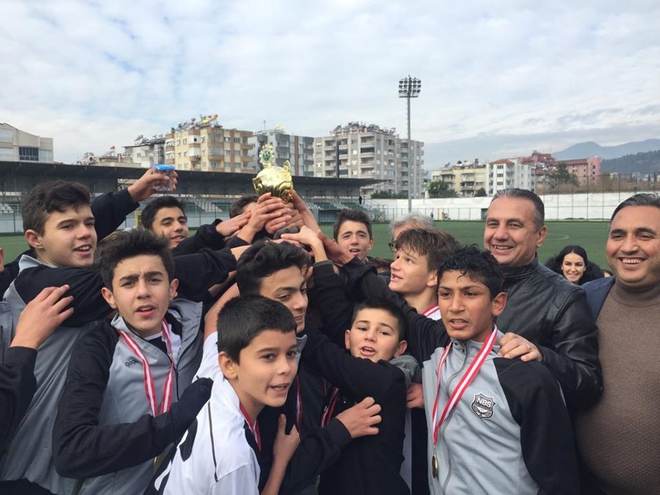 Nazilli Belediyespor U-14 Takımı 2019’u kupa ile kapattı 