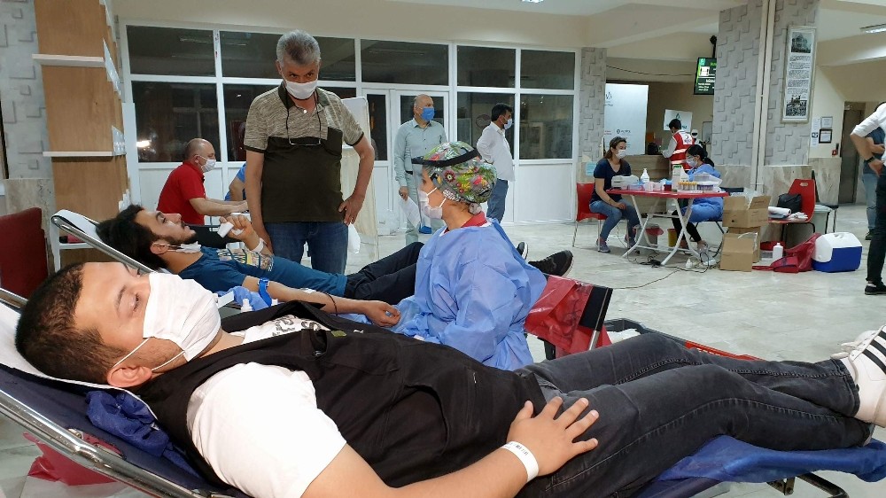 Nazilli halkından Kızılay’ın azalan kan stoklarına anlamlı destek 