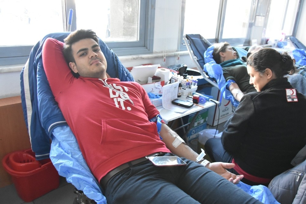 Nazilli’den Mehmet Öğretmene destek 