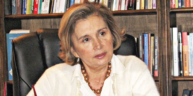 Nazlı Ilıcak’a dava