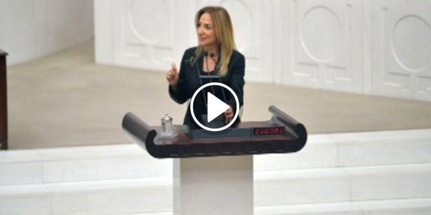 Nazlıaka'dan komik hareket!
