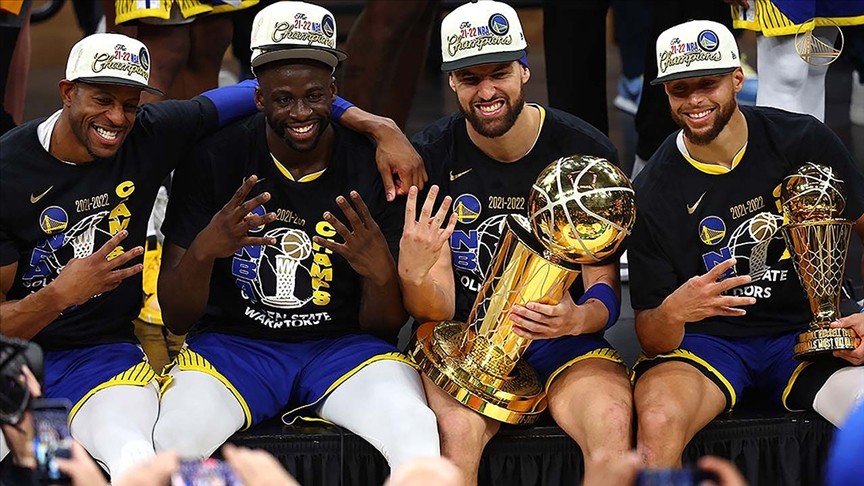 NBA'de 2021-2022 sezonunun şampiyonu Golden State Warriors