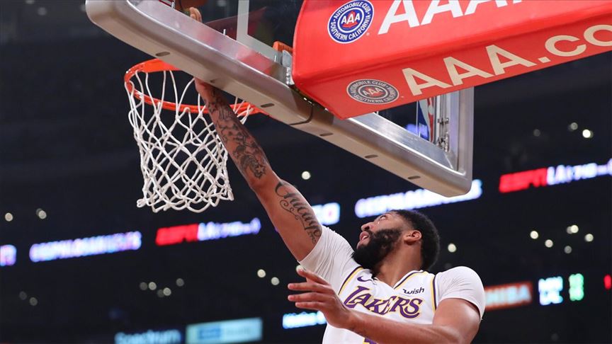 NBA'de Lakers, Davis'in 50 sayı attığı maçta Timberwolves'u yendi