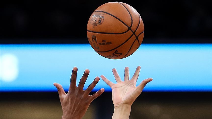 NBA'de oyuncuların maaşlarında yüzde 25 kesinti yapılacak