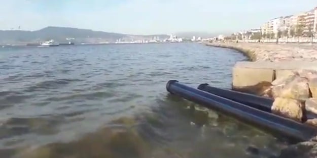 Ne çektin be İzmirli! CHP vatandaşı kanalizasyona mahkum etti