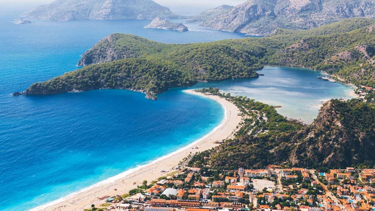 Ne güzel işte sarhoşlar başka kapıya! Türkiye tatilde ucuz alkolde pahalıymış