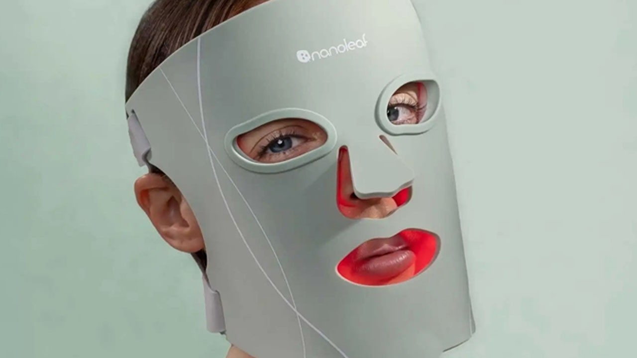 Ne işe yarayacak? Dedirten Işıklı LED yüz maskesi tanıtıldı