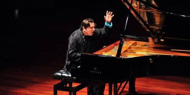 Ne istiyorsun Fazıl Say? İktidar rüyanda Aşkale'ye katıksız sürgün falan da var mı?