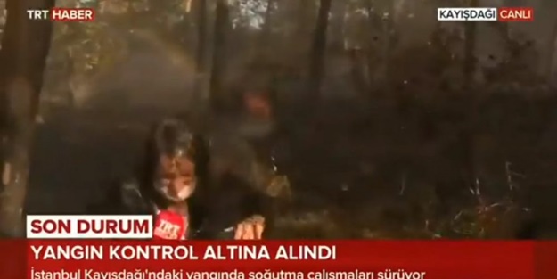 Ne olduğunu anlamadı! TRT muhabirinin canlı yayında zor anları