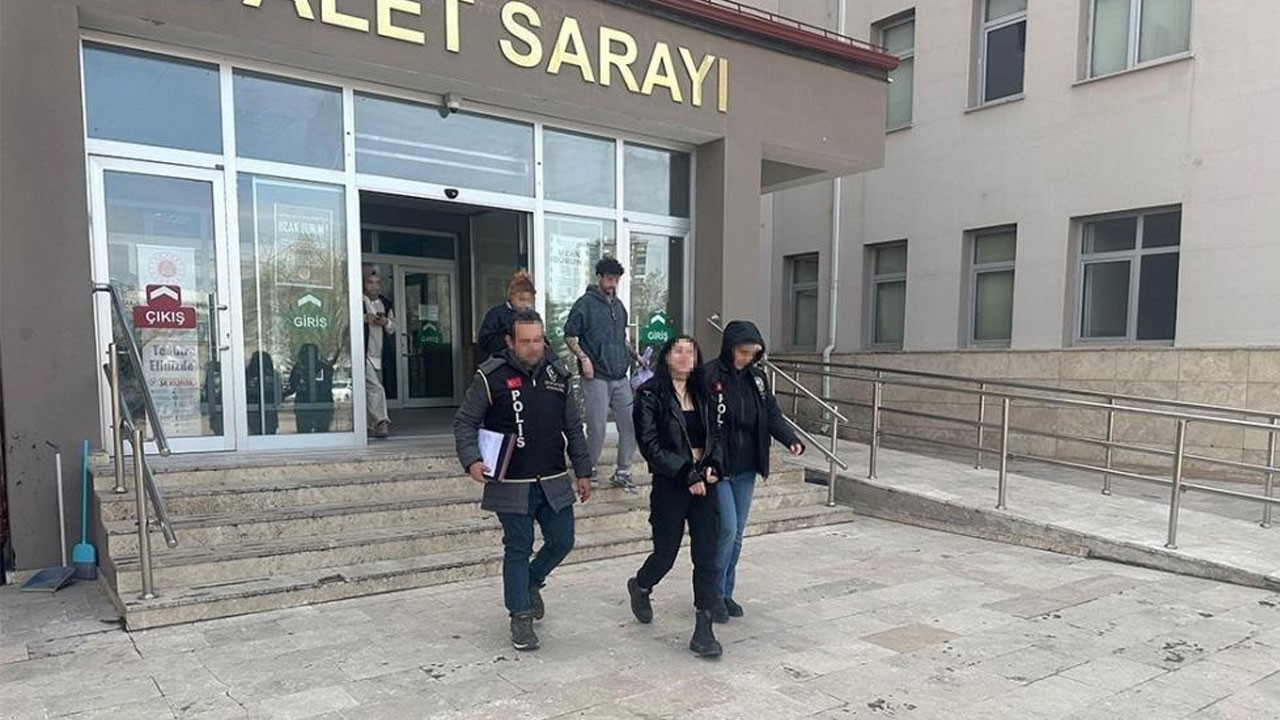 Ne pislik ararsan var! ‘AK Partilileri öldürün