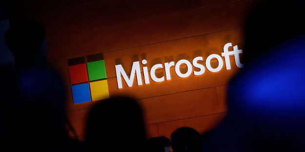 Ne üreteceklerini şaşırdılar! Microsoft'tan yapay zekalı sırt çantası