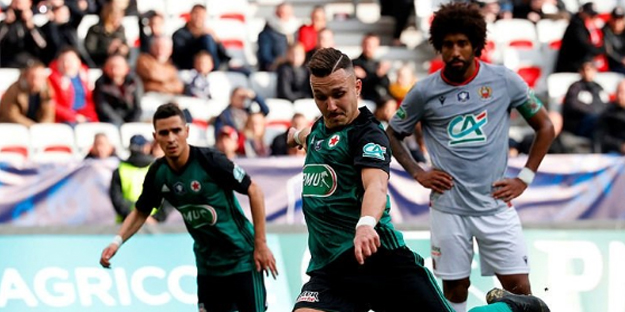 Ne Van Aanholt, ne Ömer Bayram! İşte yeni sol bek!