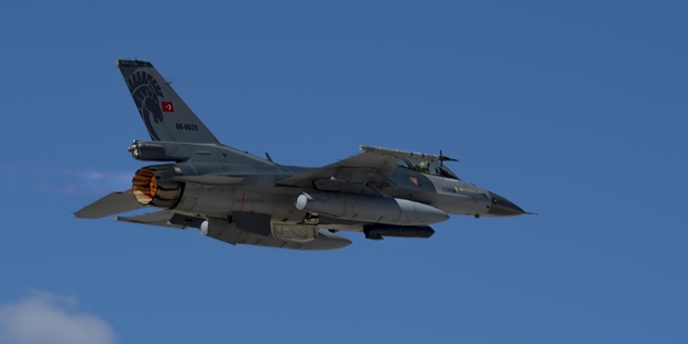 Ne yapacaklarını iyice şaşırdılar! Yunanistan'ı F-16 korkusu sardı