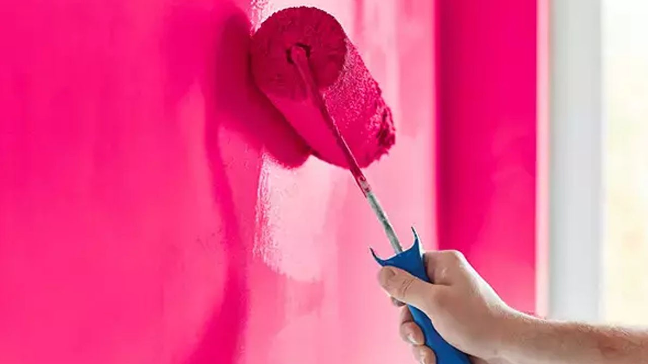 Pul pul soyulan duvara son! Boya ne dökülecek ne kabaracak, silmek yeterli