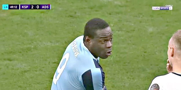 Ne yaptın Mario Balotelli!