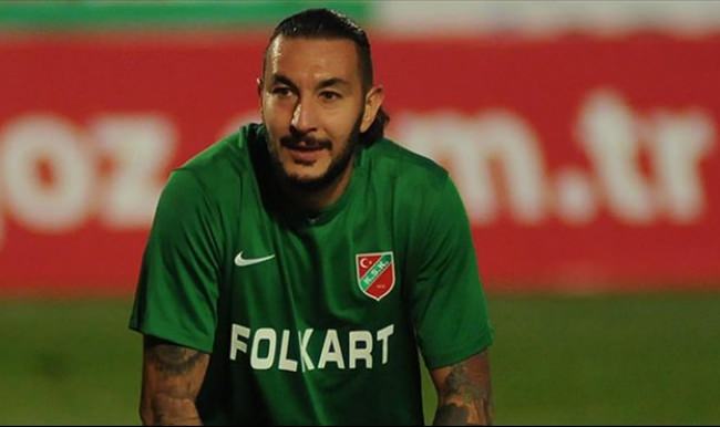 Necati Ateş süresiz kadro dışı!