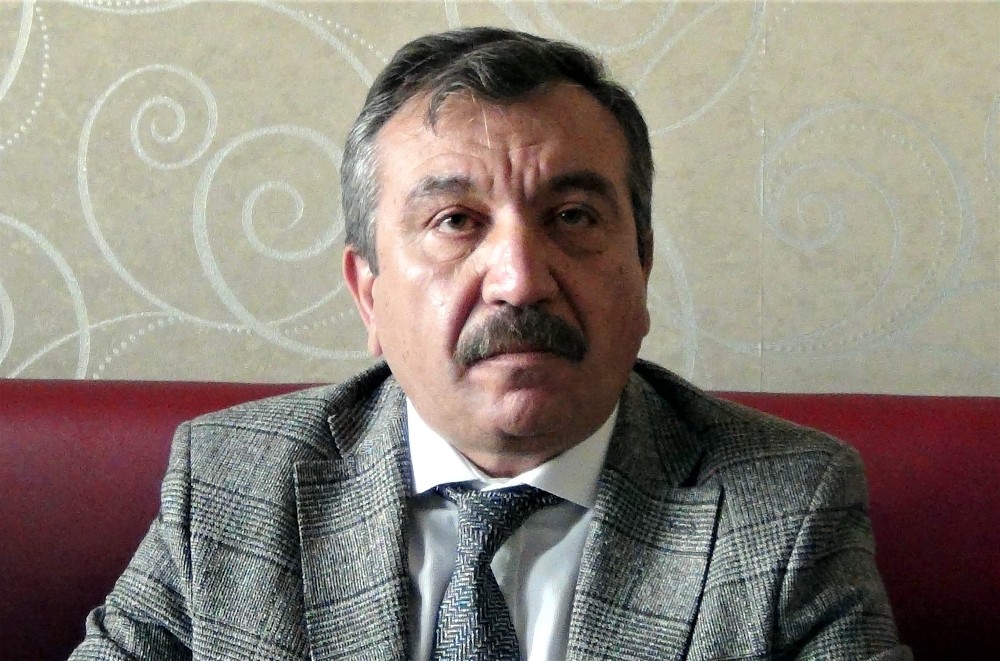 Necati Gültekin: 