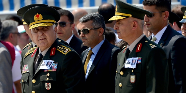 Necdet Özel'den görülmemiş karar!