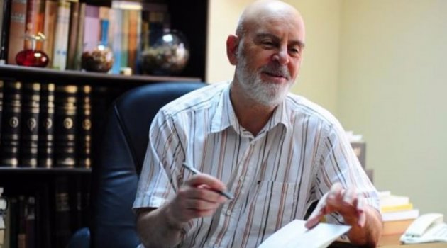 Necip Fazıl Saygı Ödülü Mustafa Kutlu'ya verildi