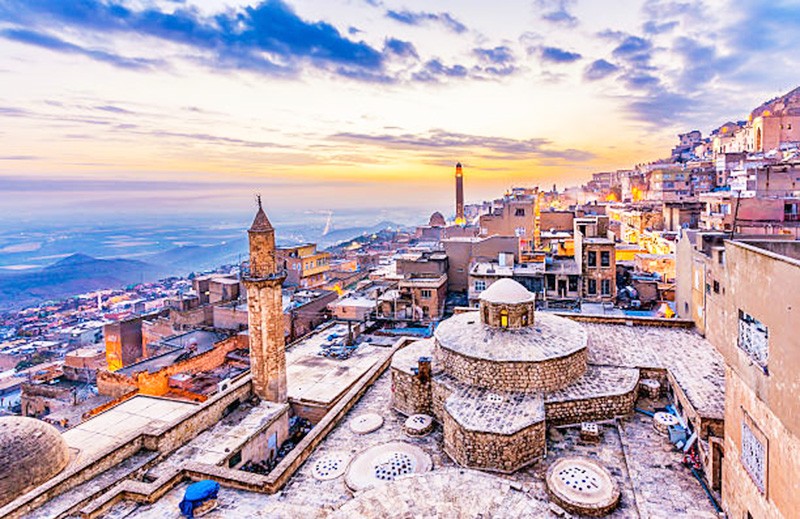 Neden yıkım kararı alındığı ortaya çıktı: Mardin’de betonarme binalara yıkım kararı