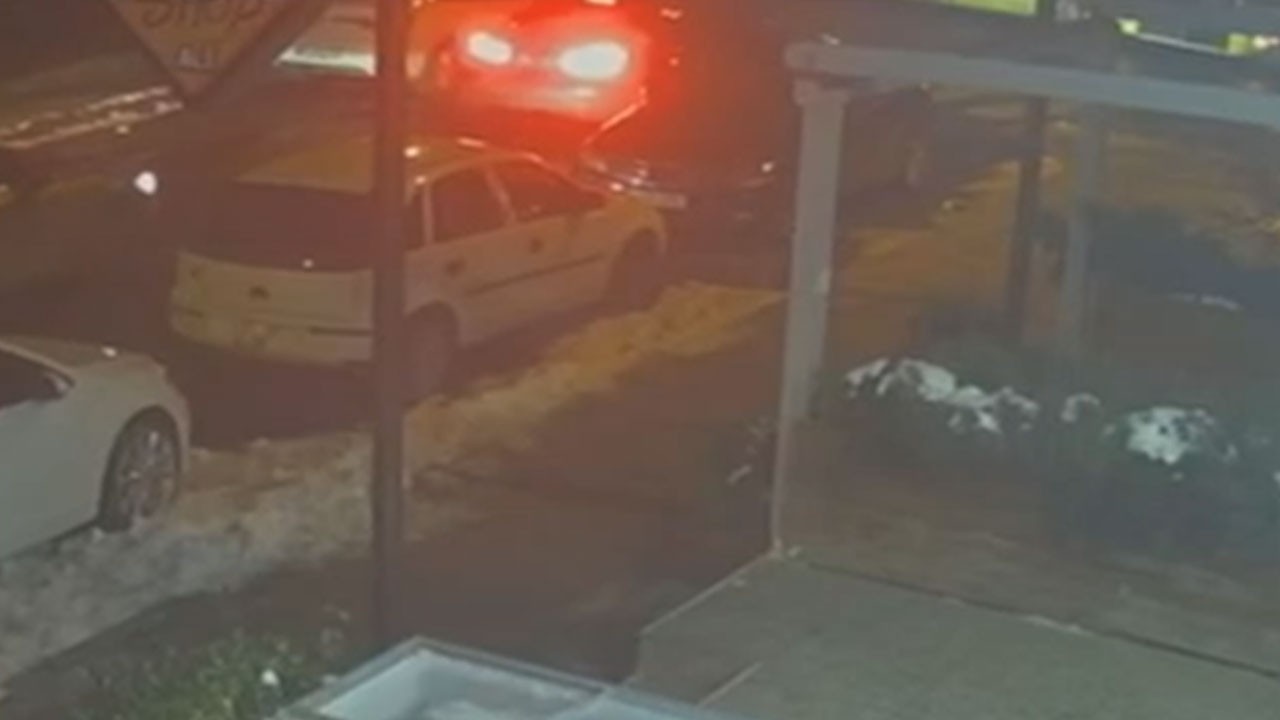 Nedir Müjde Ar'ın bu araçlardan çektiği? Kelebek camından sonra şimdi halk otobüsü