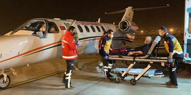 Nefes almakta zorlanan hasta ambulans uçakla İstanbul'a gönderildi