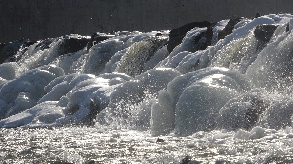 Nehir buz tuttu, bu görüntüler ortaya çıktı! Antarktika değil Türkiye