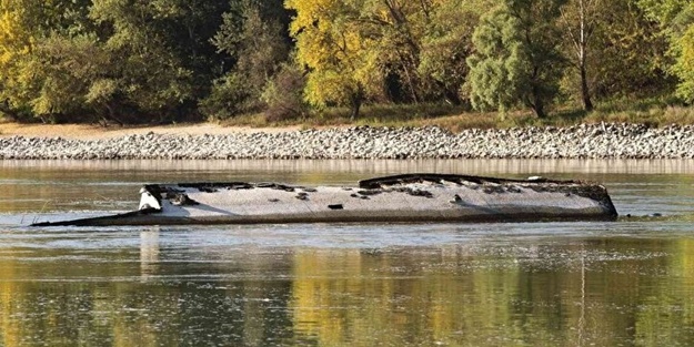 Nehirde inanılmaz görüntüler! Su seviyesi düşünce ortaya çıktı
