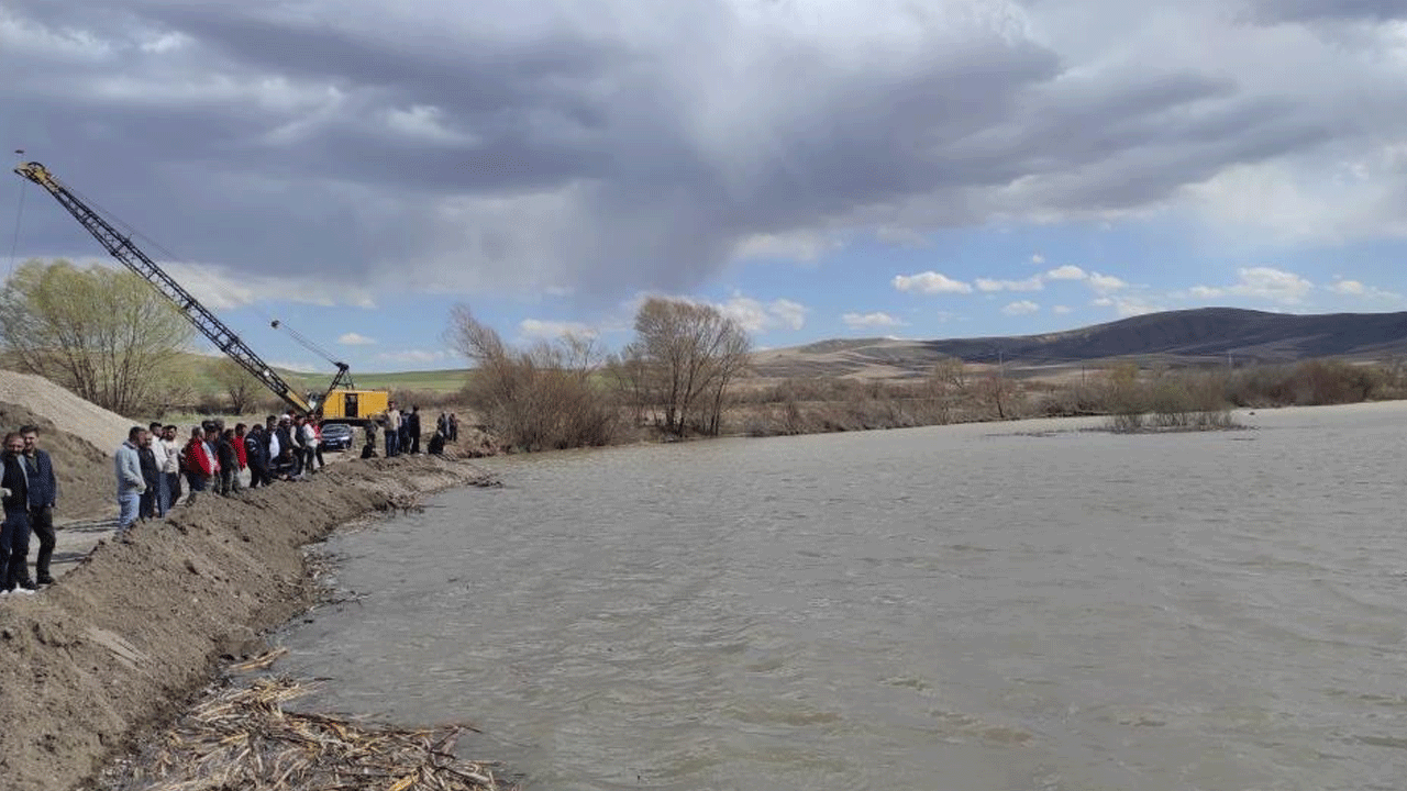 Nehre düştü... Her yerde aranıyor