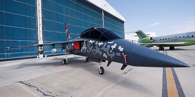 Neler oluyor? Hürjet'in İngiltere'deki uçuşu iptal edildi